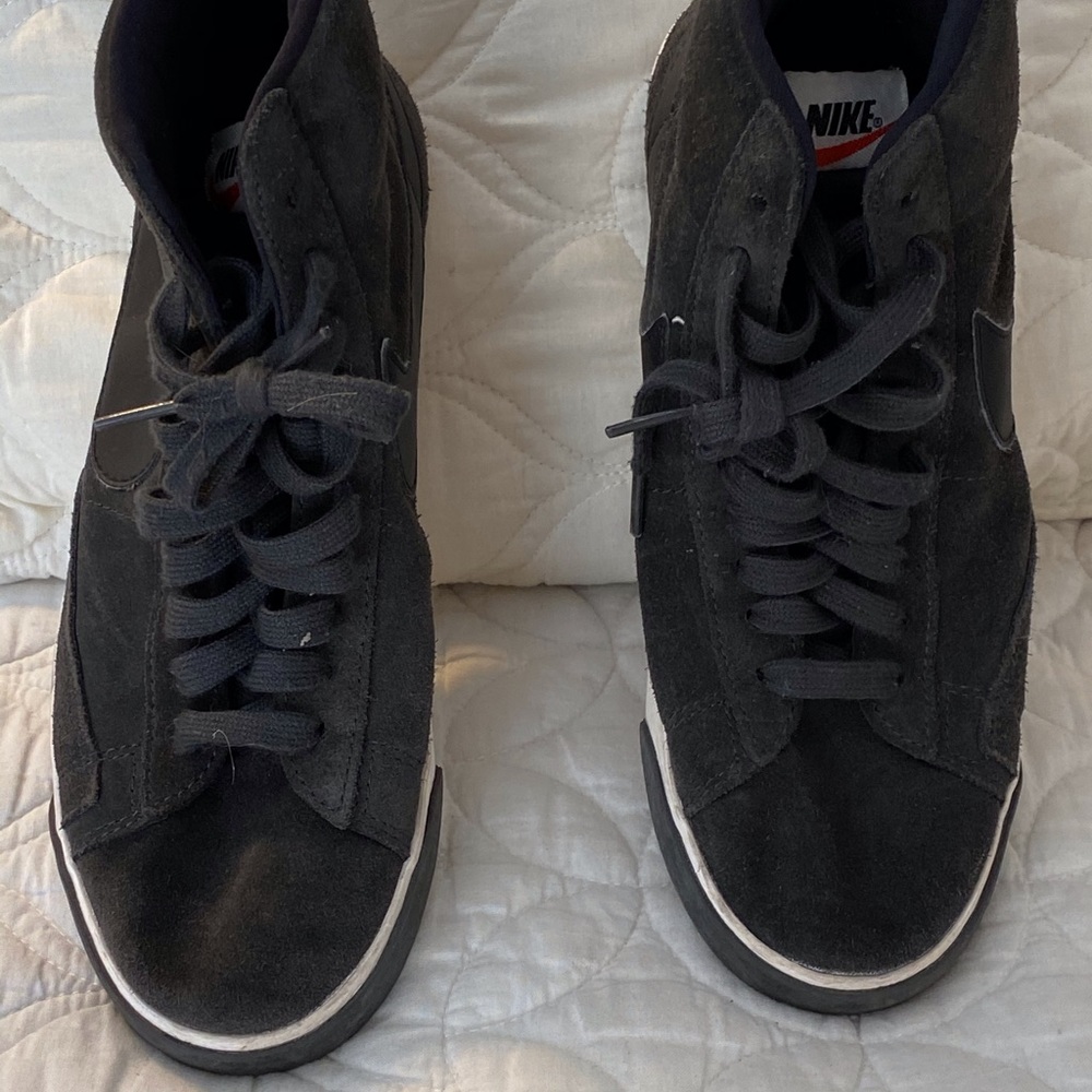 Nike Women’s Blazer Mid Suede Black 8